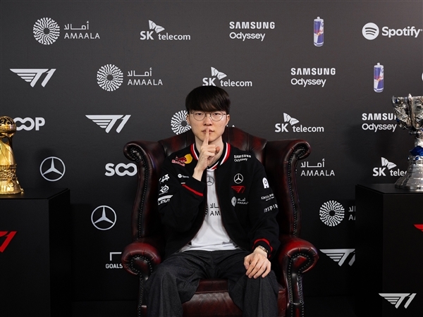 AI挑战T1获应战，马斯克Grok 5将正面对决LOL冠军战队！截图