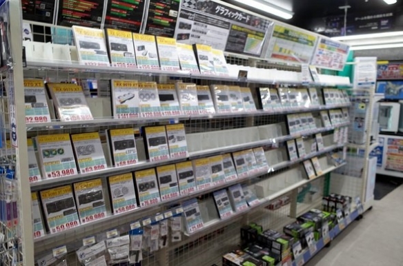 5060 Ti一到货就被抢光 高端显卡更难买！零售商限购