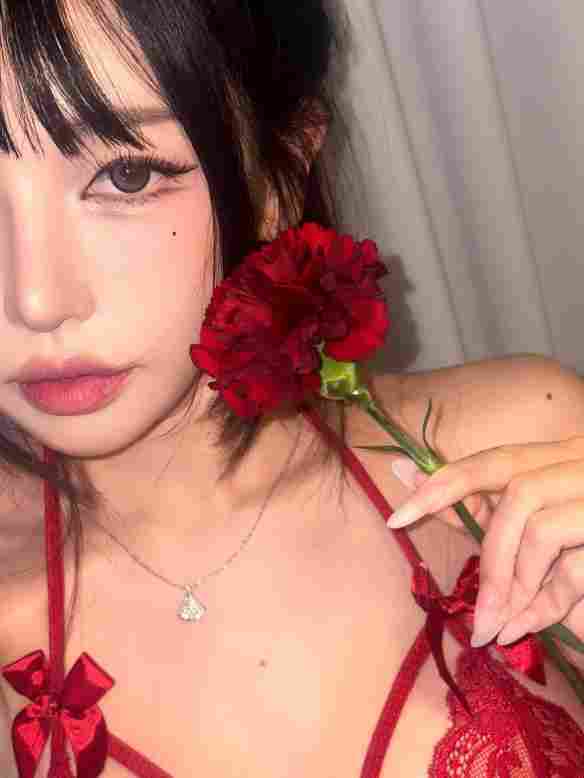 《阿西, 美女室友竟然》美女演员晒新美图:太大了!(图6) 游侠网6