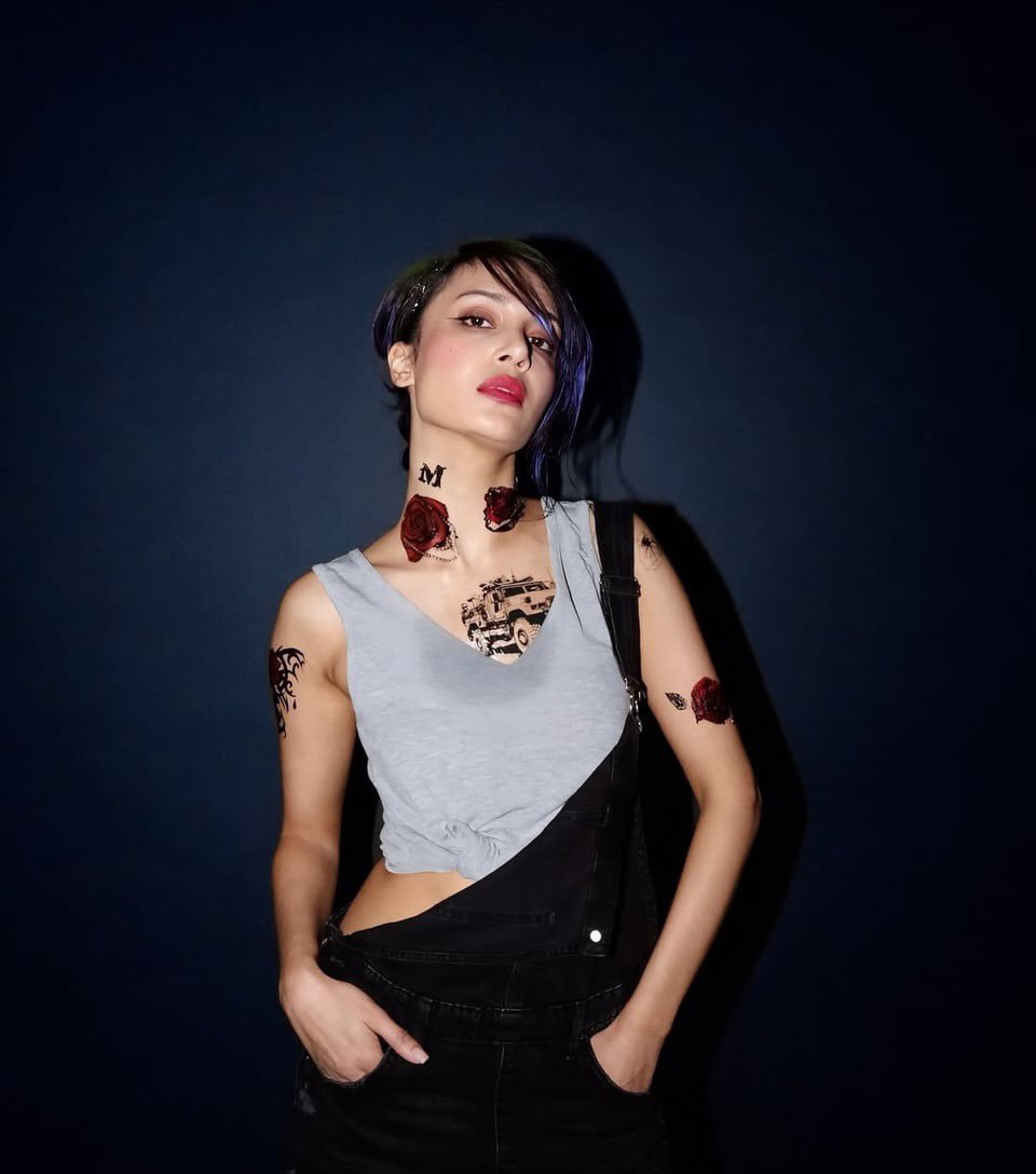 帕南原型直播《赛博朋克2077》 亲热剧情被父母撞见(图2) 帕南原型直播《赛博朋克2077》 亲热剧情被父母撞见