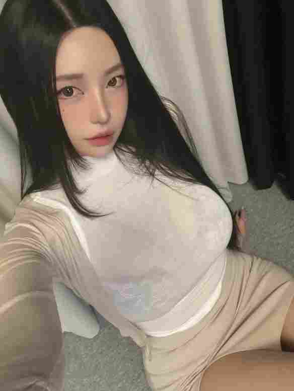 《阿西, 美女室友竟然》女主新美图赏:身材傲人!(图7) 游侠网7