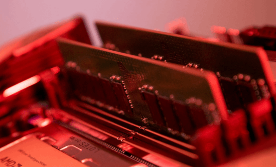 老百姓根本买不起!DDR4内存价格失心疯 一年暴涨18倍(图1) 游侠网1