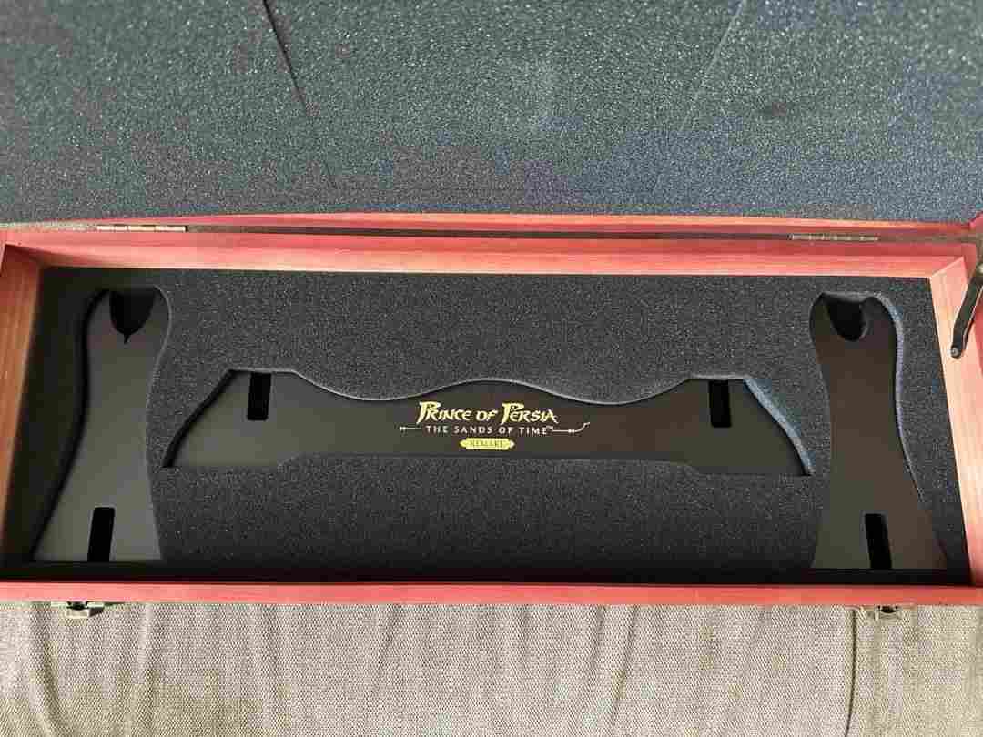 售价2000美元! 《波斯王子:时之砂》重制版媒体典藏周边被二手出售(图2) 售价2000美元! 《波斯王子:时之砂》重制版媒体典藏周边被二手出售