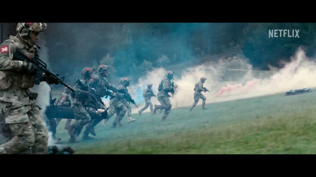 Netflix《战争机器》电影曝预告 《侠探杰克》男星主演