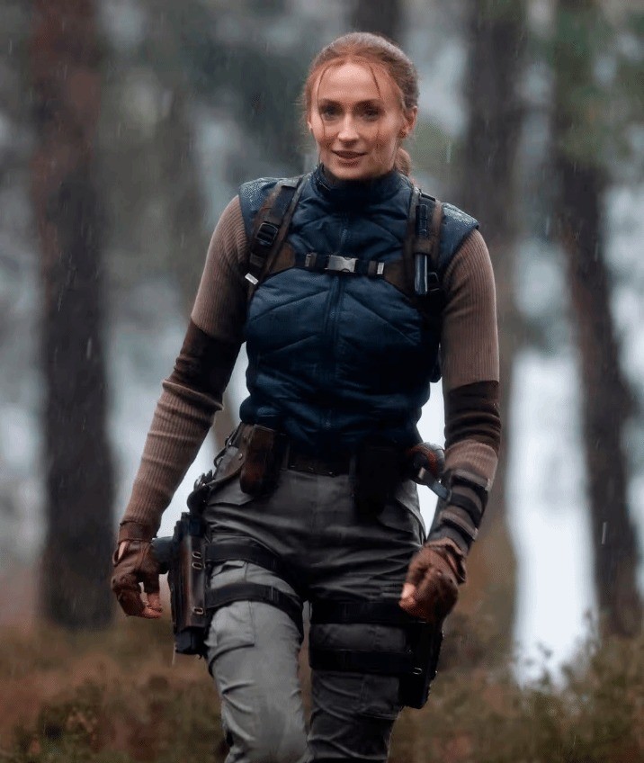 《古墓丽影》劳拉片场照曝光 双枪造型不错!(图1) 《古墓丽影》劳拉片场照曝光 双枪造型不错!