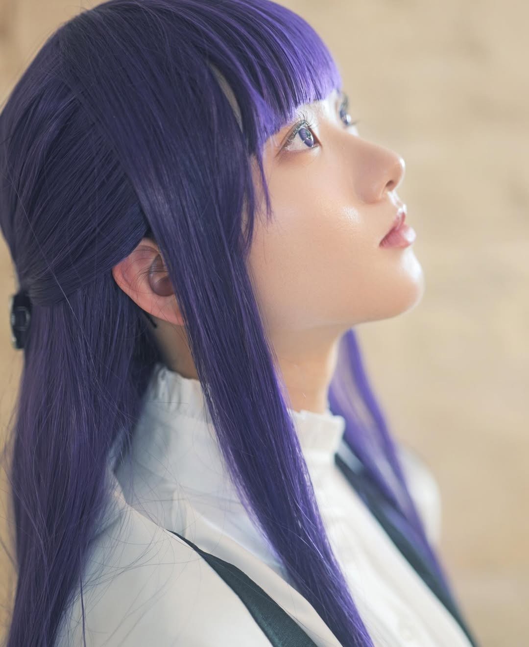 可爱圆脸！日本围棋二段美女选手cos《葬送的芙莉莲》菲伦