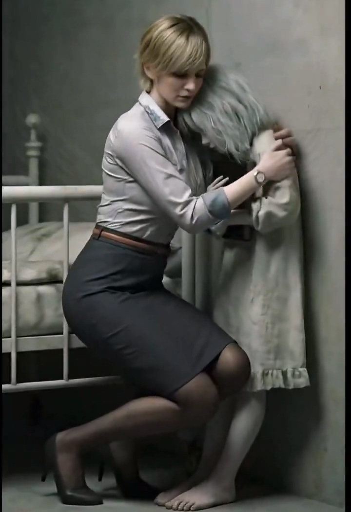 《生化危机9》AI视频:性感雪莉找每一个人合影(图8) 《生化危机9》AI视频:性感雪莉找每一个人合影