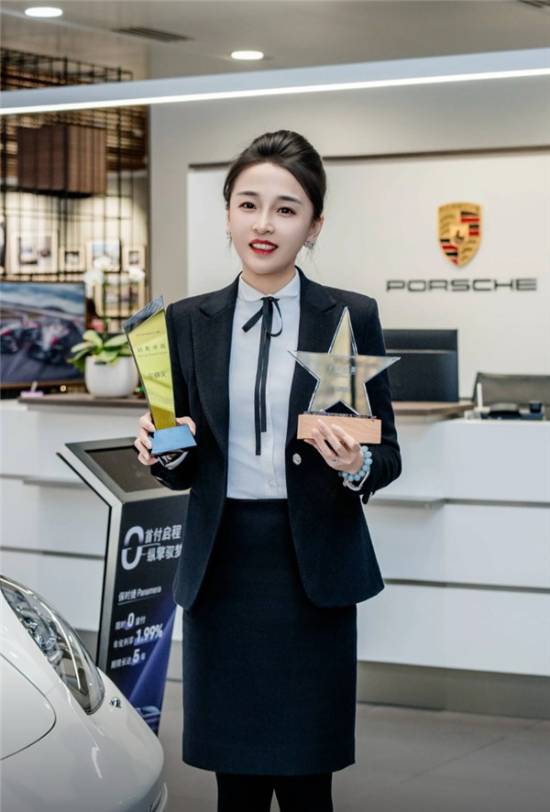 保时捷女销冠一年卖出192台,没想到她的成交秘诀竟然这么简单(图2) 游民星空
