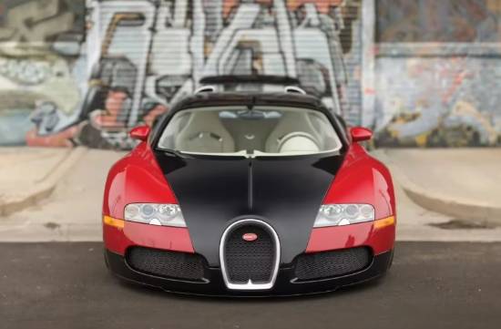 布加迪20周年献礼,1600马力孤品超跑竟复刻传奇配色(图4) 游民星空